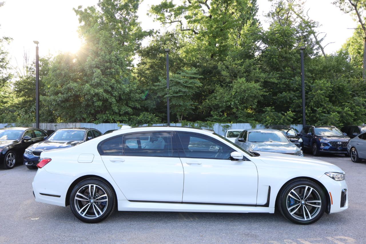 BMW 7-Series  2020