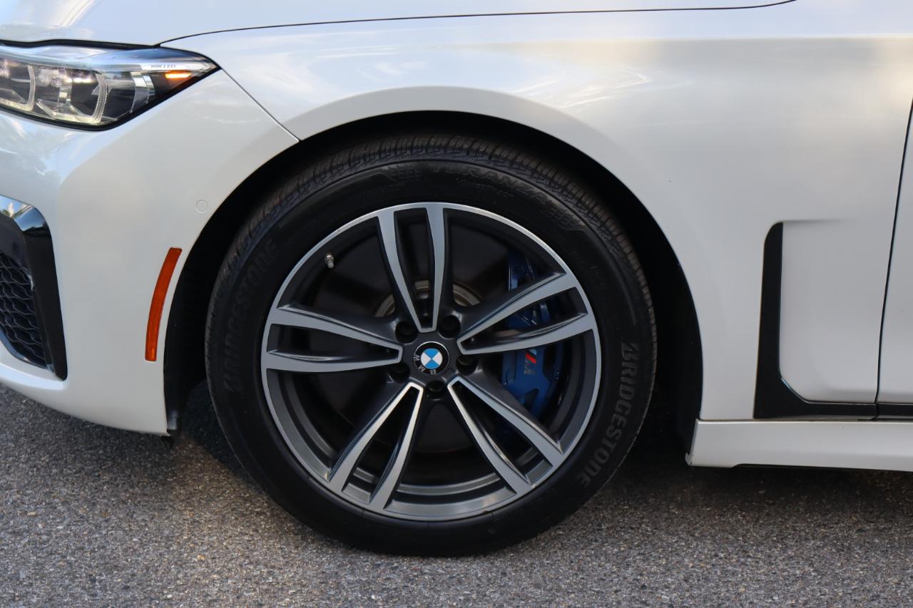 BMW 7-Series  2020