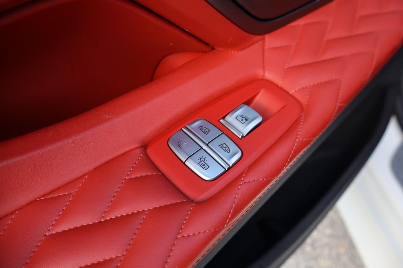 BMW 7-Series  2020