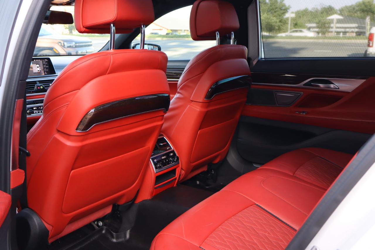 BMW 7-Series  2020