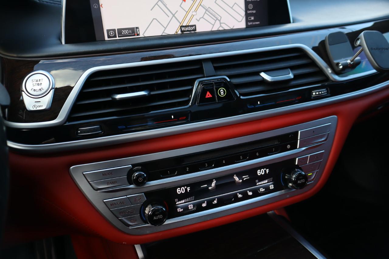 BMW 7-Series  2020