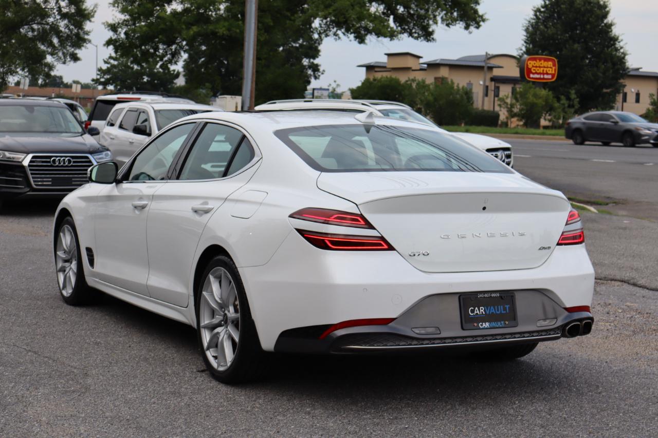 Genesis G70 2.0T Advanced AWD 2022