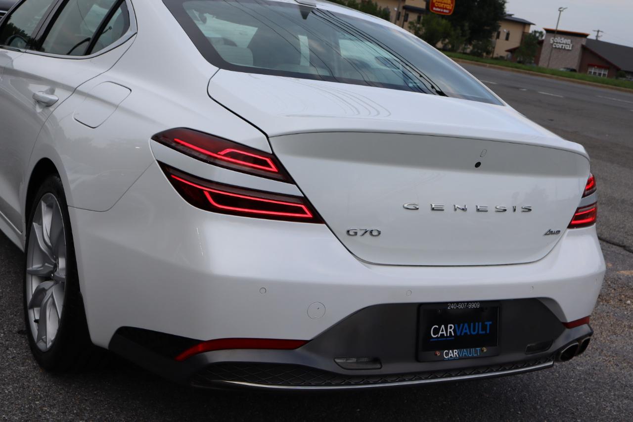 Genesis G70 2.0T Advanced AWD 2022