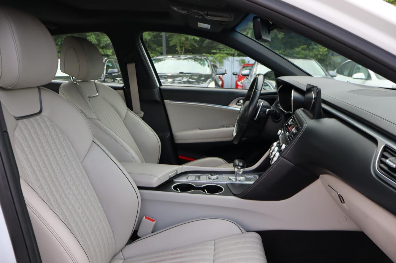 Genesis G70 2.0T Advanced AWD 2022