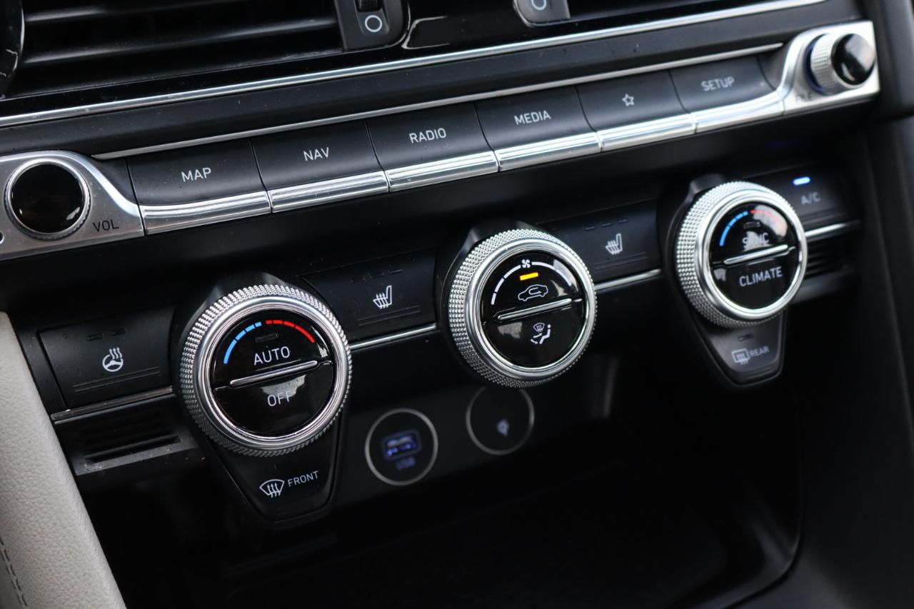 Genesis G70 2.0T Advanced AWD 2022