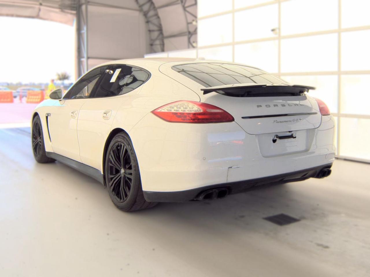 Porsche Panamera GTS AWD 2013