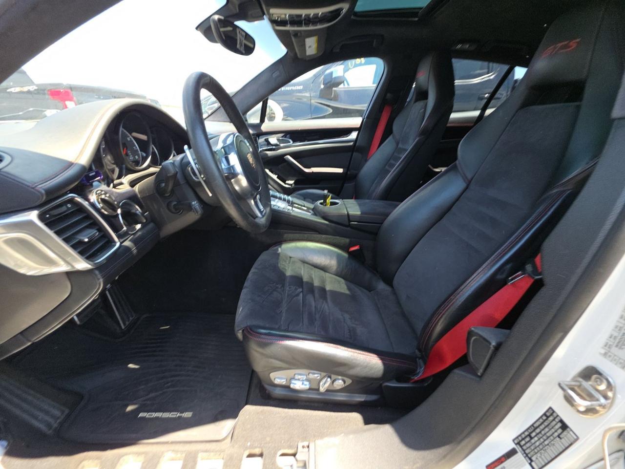 Porsche Panamera GTS AWD 2013