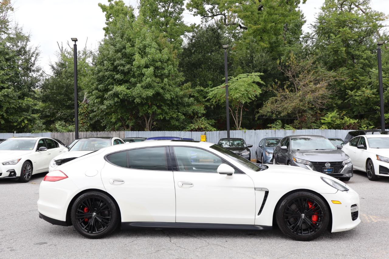 Porsche Panamera GTS AWD 2013