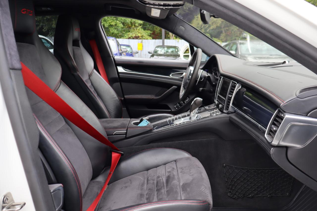 Porsche Panamera GTS AWD 2013