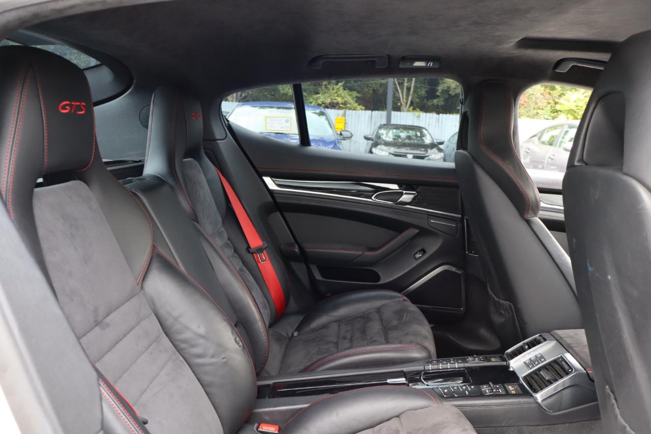 Porsche Panamera GTS AWD 2013
