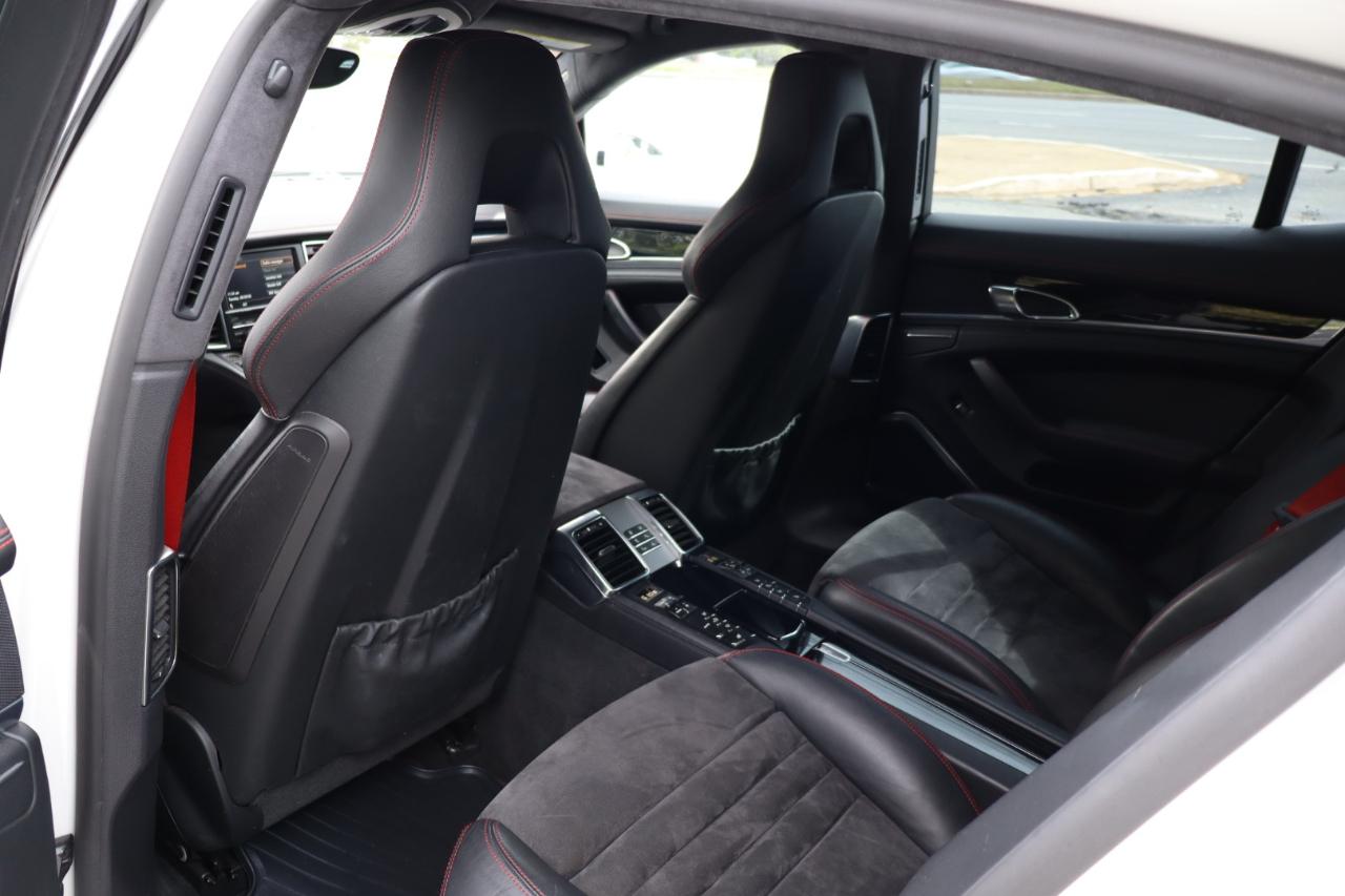 Porsche Panamera GTS AWD 2013
