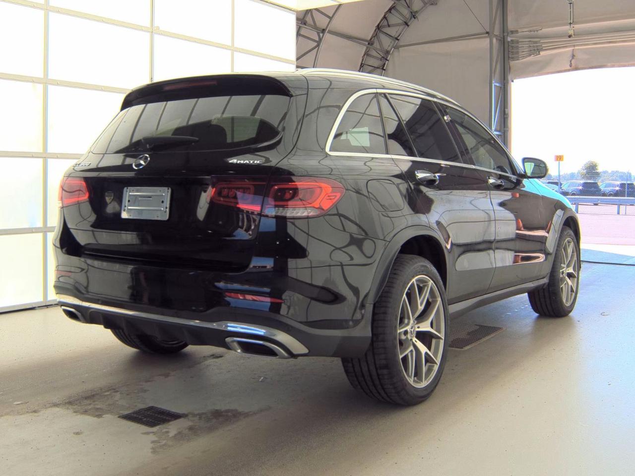 Mercedes-Benz GLC-Class  2022