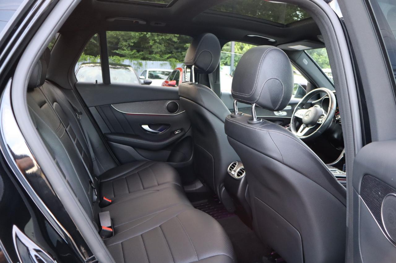 Mercedes-Benz GLC-Class  2022