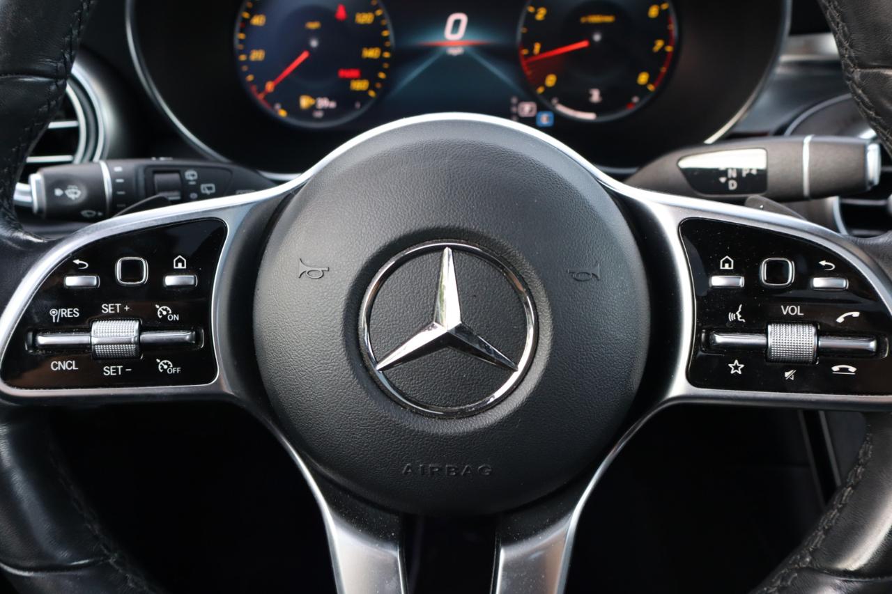 Mercedes-Benz GLC-Class  2022