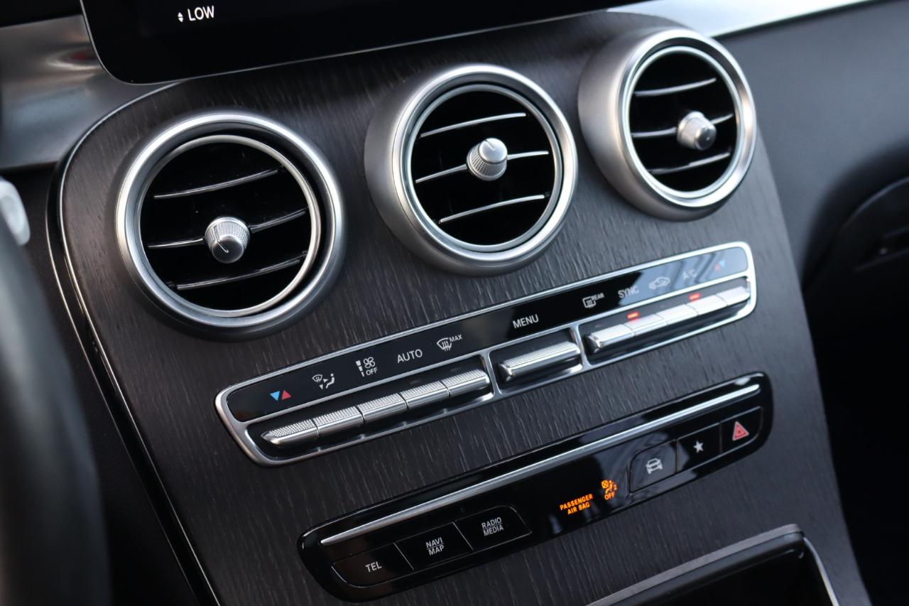 Mercedes-Benz GLC-Class  2022