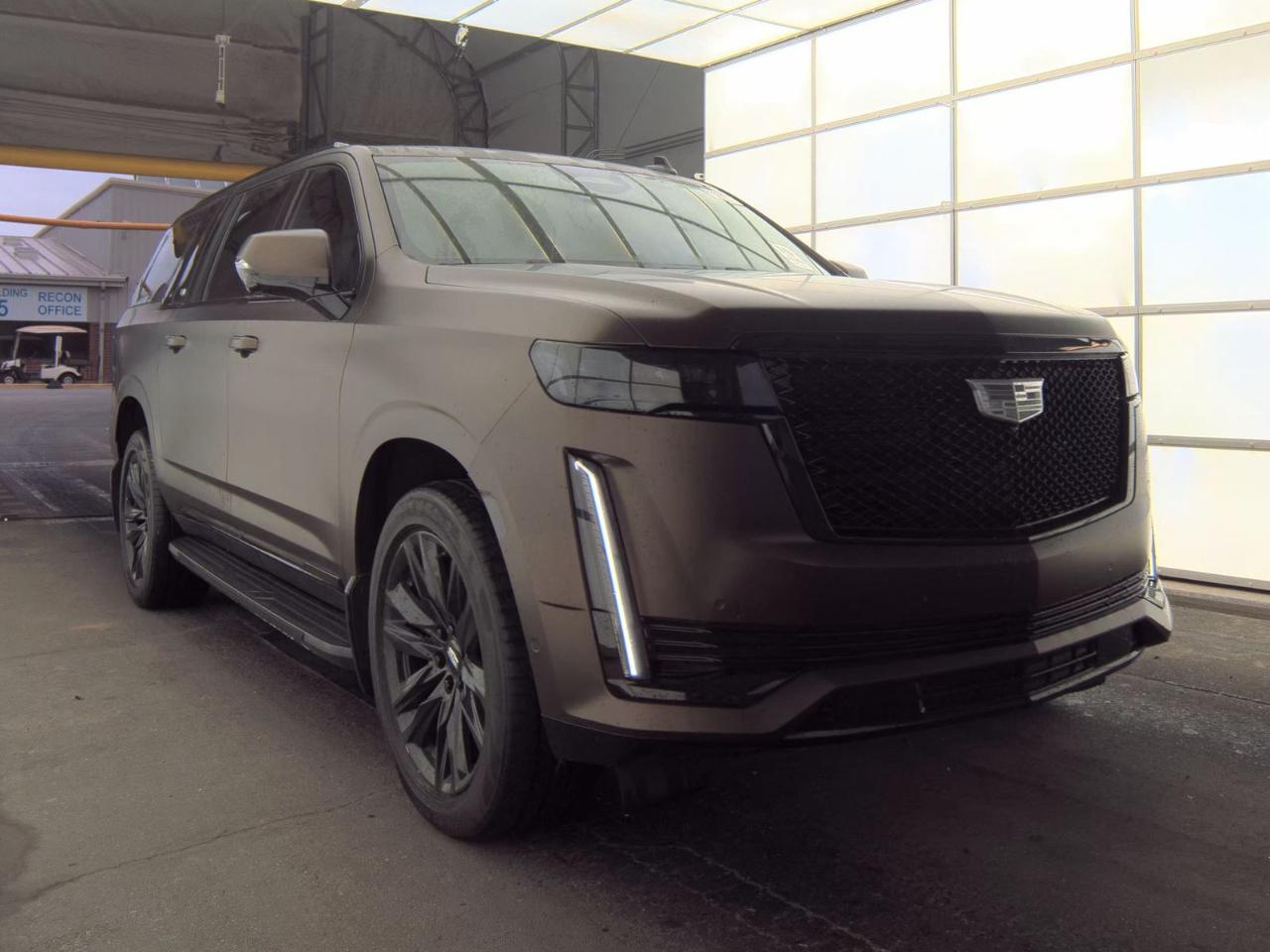 Cadillac Escalade ESV 4WD 4dr Sport Platinum 2021