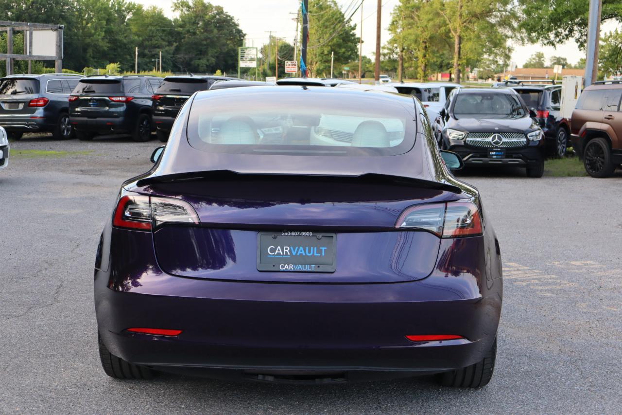 Tesla Model 3  2021