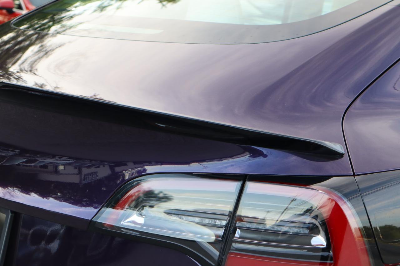 Tesla Model 3  2021
