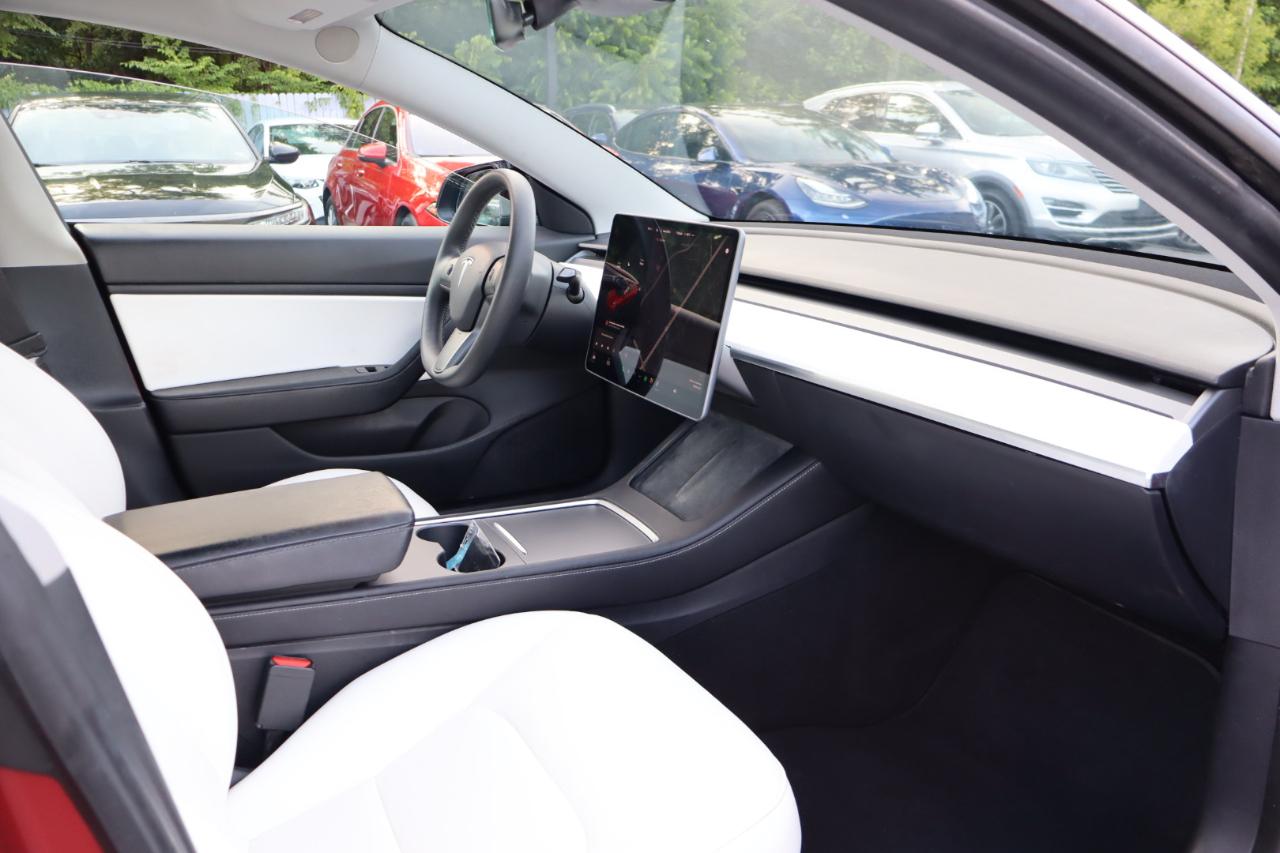 Tesla Model 3  2021