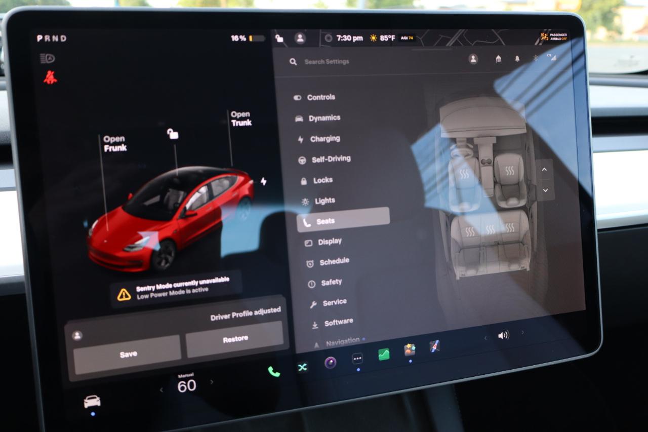 Tesla Model 3  2021