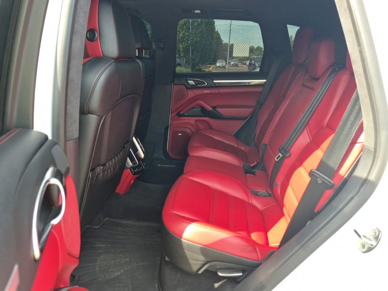 Porsche Cayenne  2014