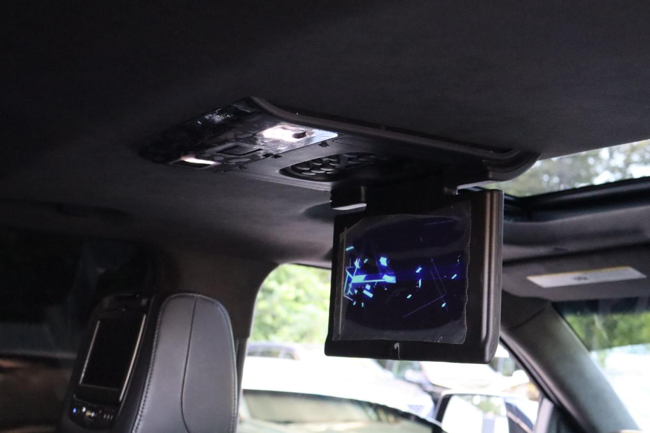 Cadillac Escalade ESV 4WD 4dr Platinum 2018
