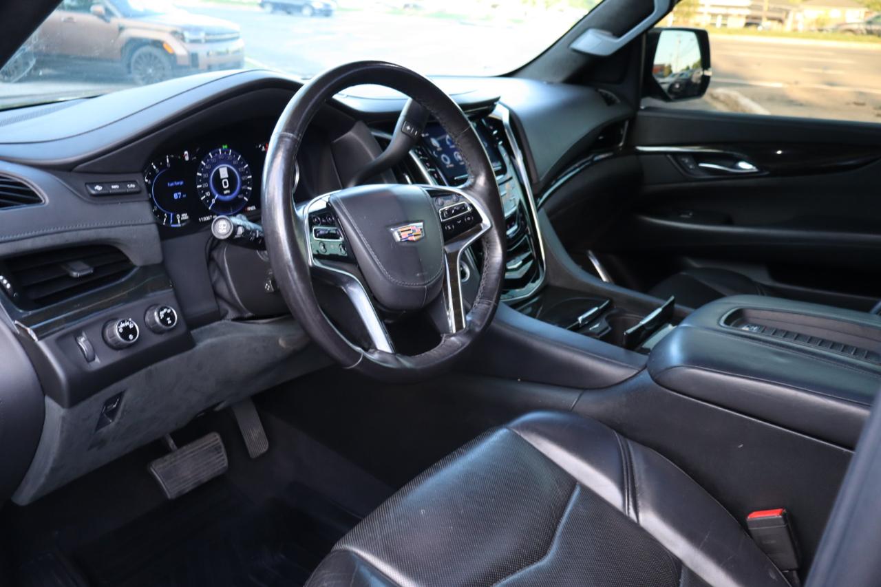 Cadillac Escalade ESV 4WD 4dr Platinum 2018