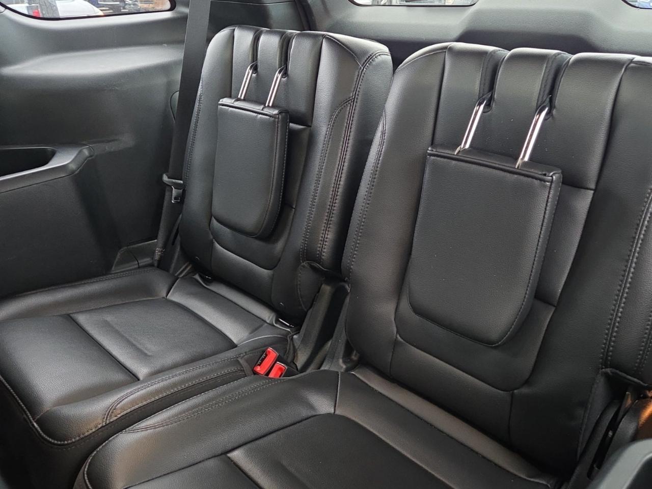 Ford Explorer XLT 4-Door 4WD 2018