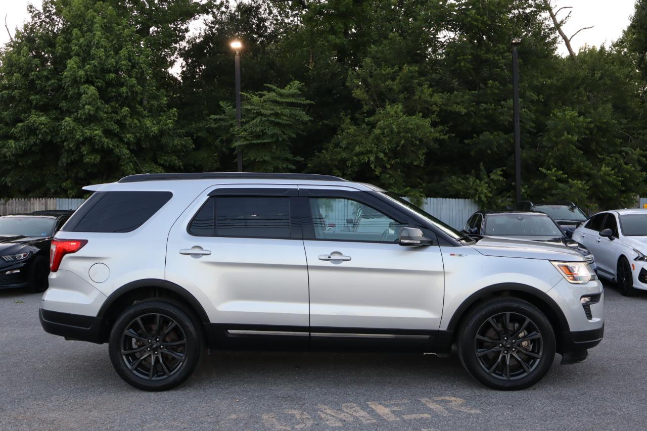 Ford Explorer XLT 4-Door 4WD 2018