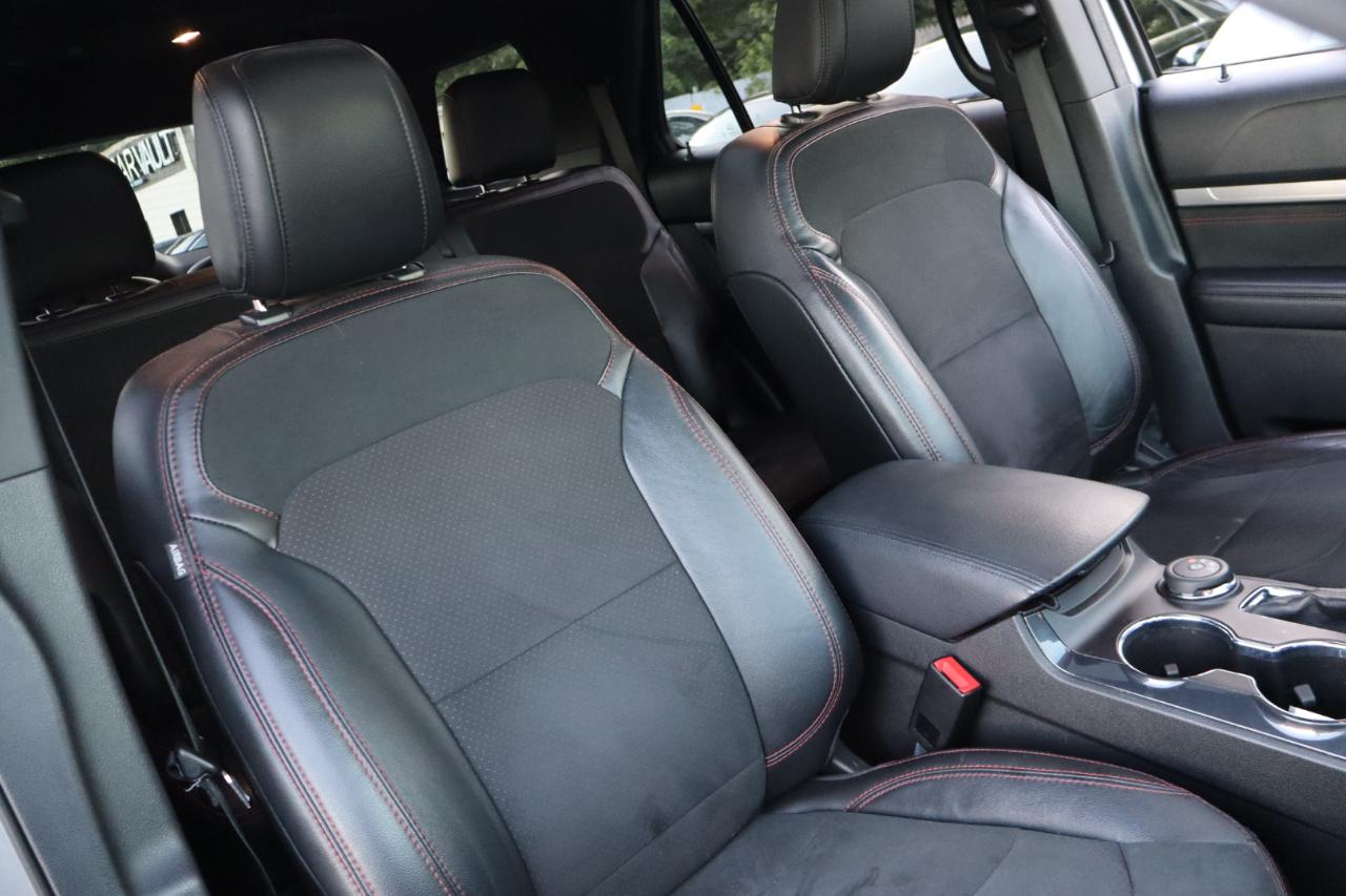 Ford Explorer XLT 4-Door 4WD 2018