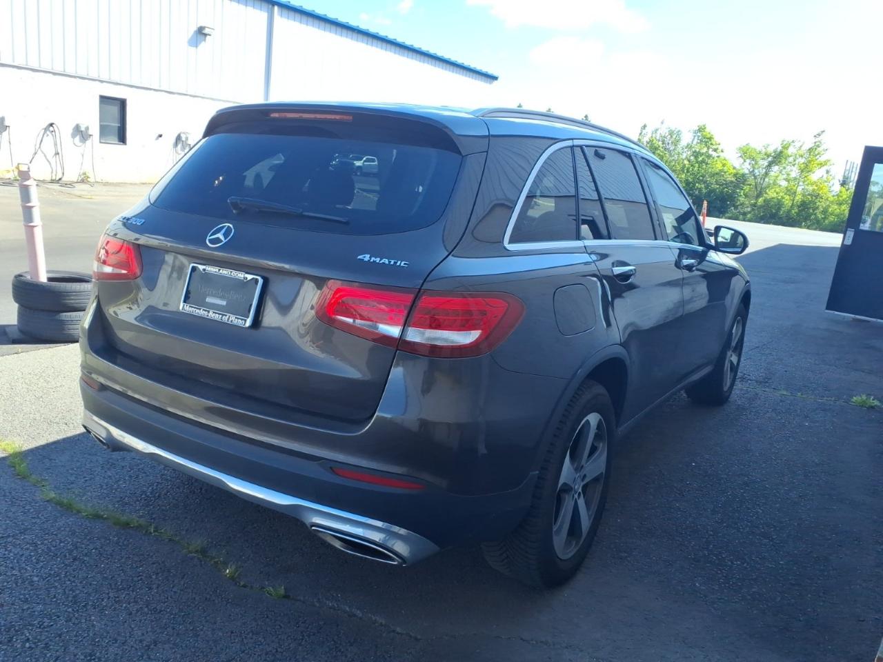 Mercedes-Benz GLC-Class  2017