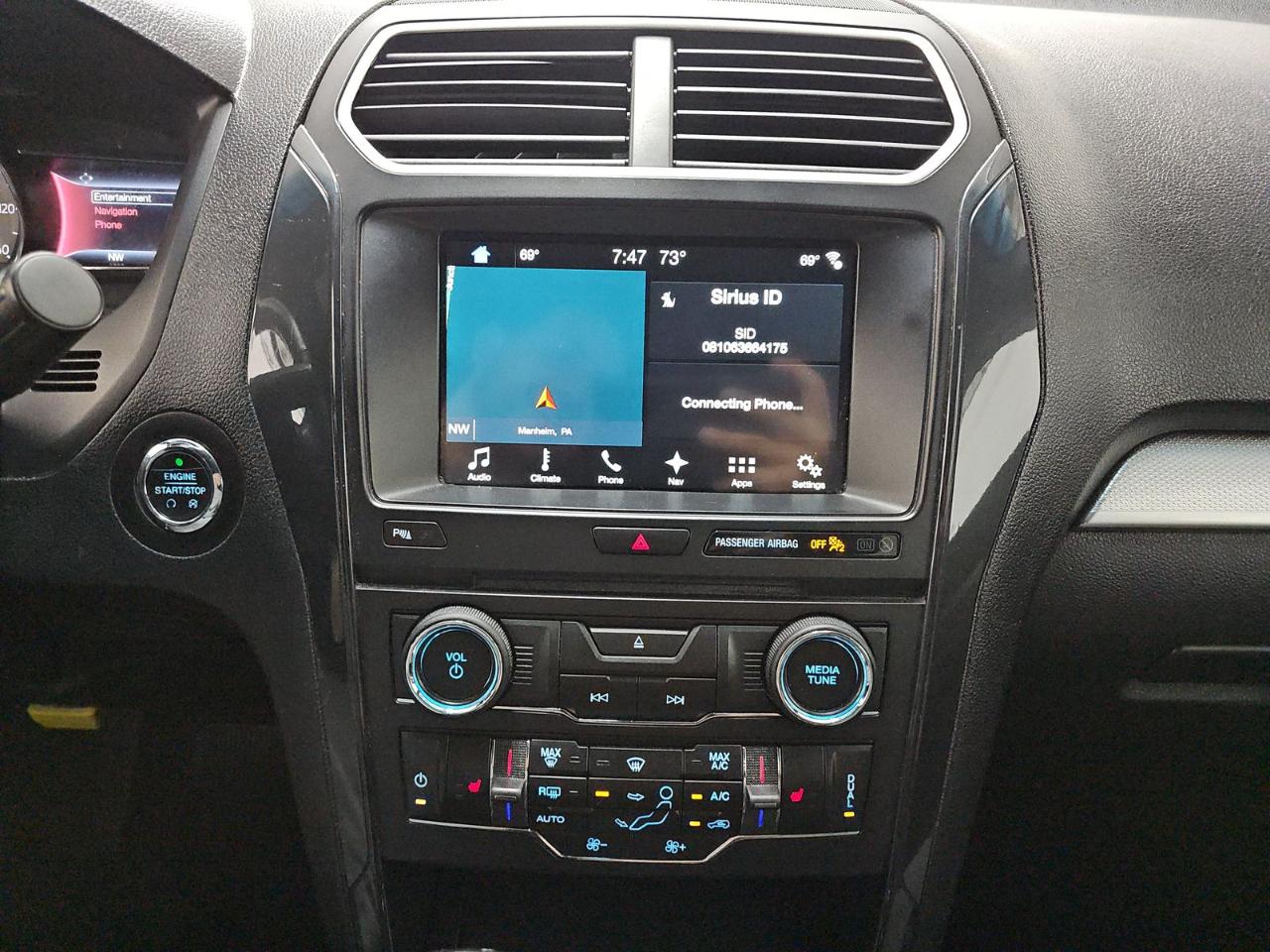 Ford Explorer XLT 4-Door 4WD 2017