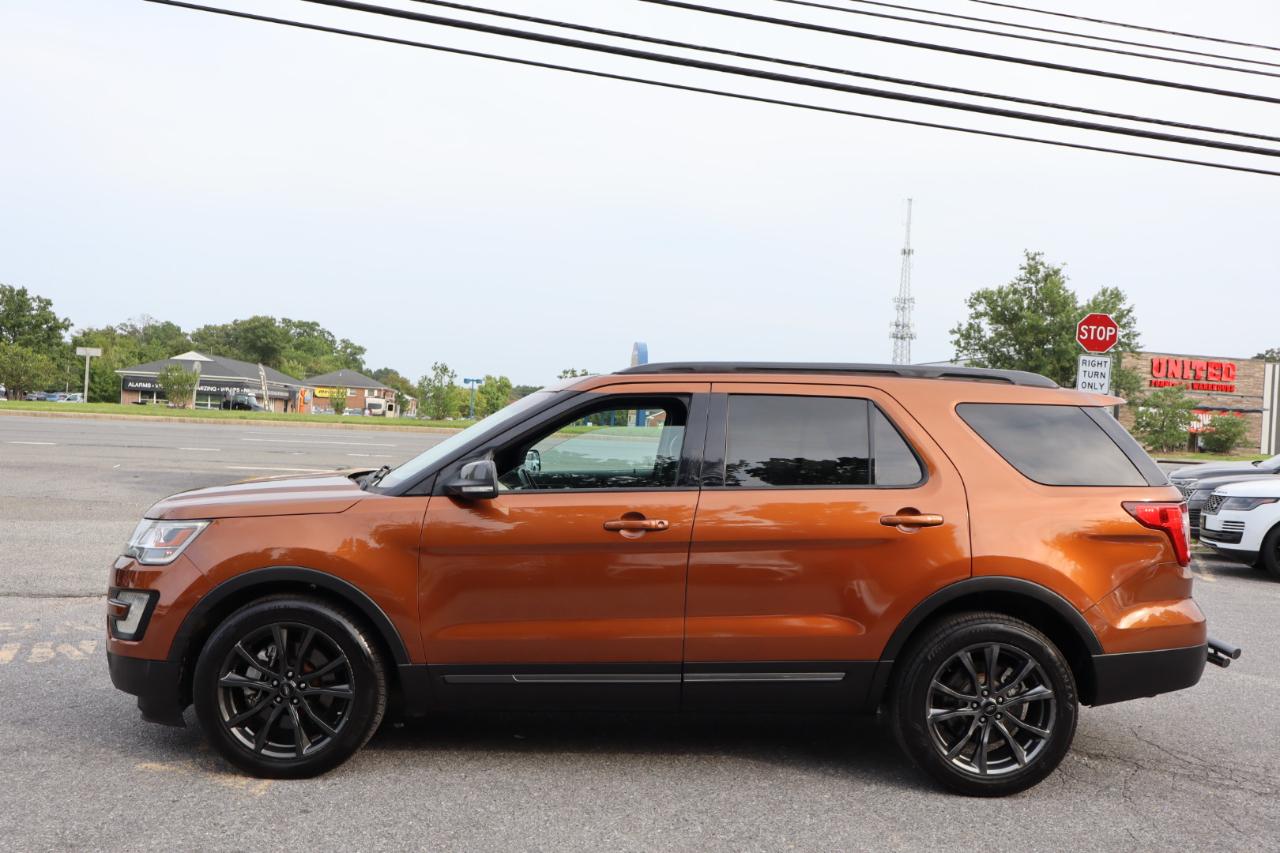Ford Explorer XLT 4-Door 4WD 2017