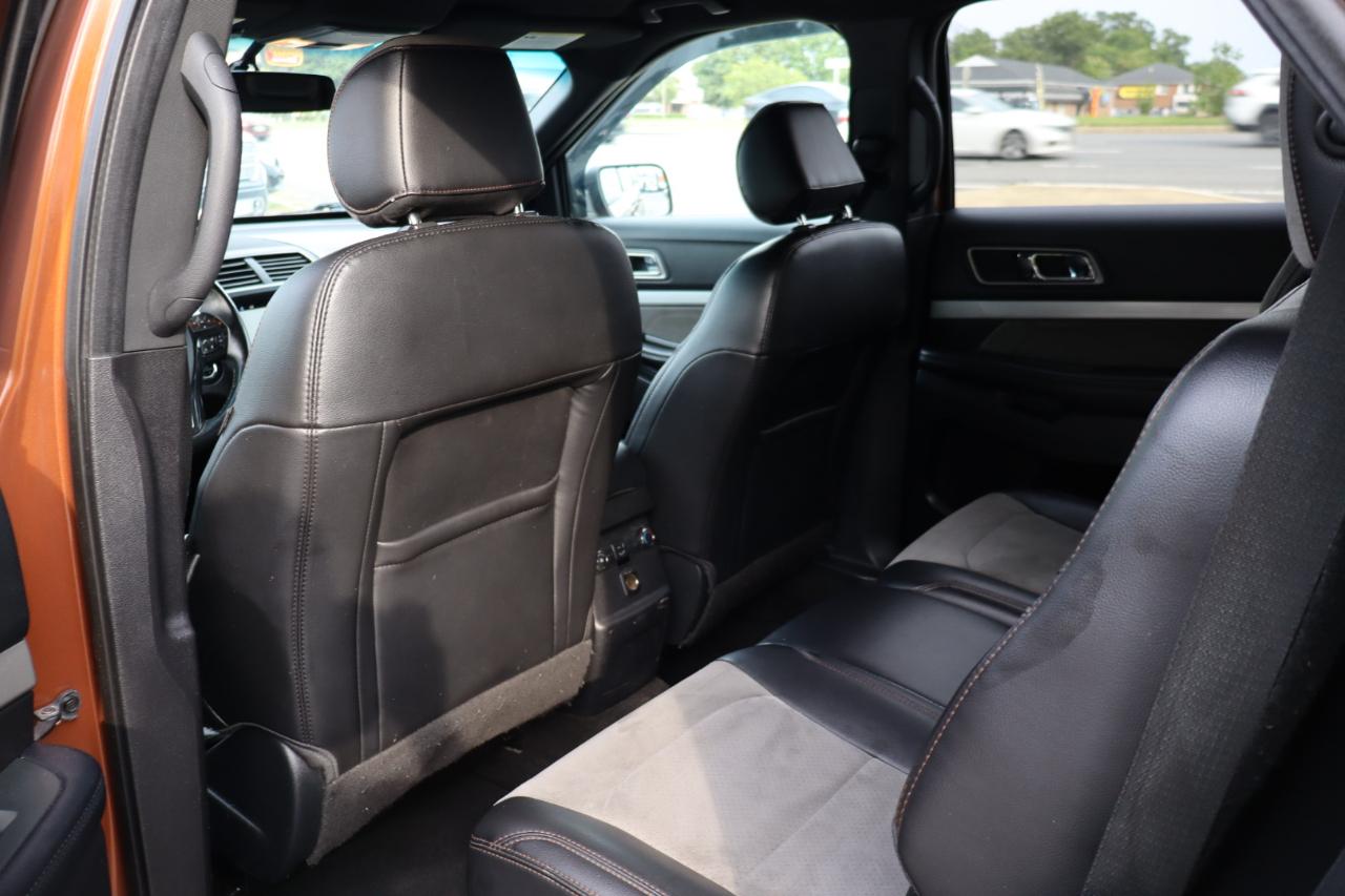 Ford Explorer XLT 4-Door 4WD 2017