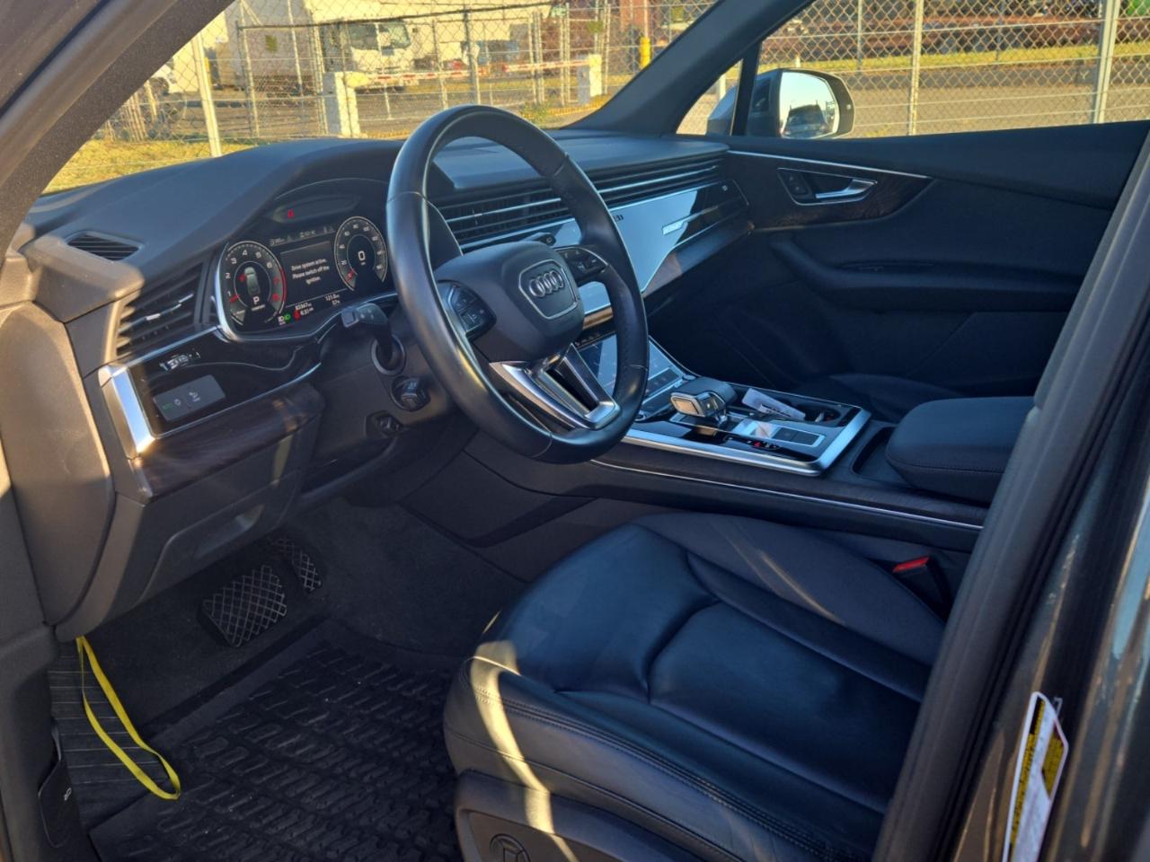 Audi Q7  2021