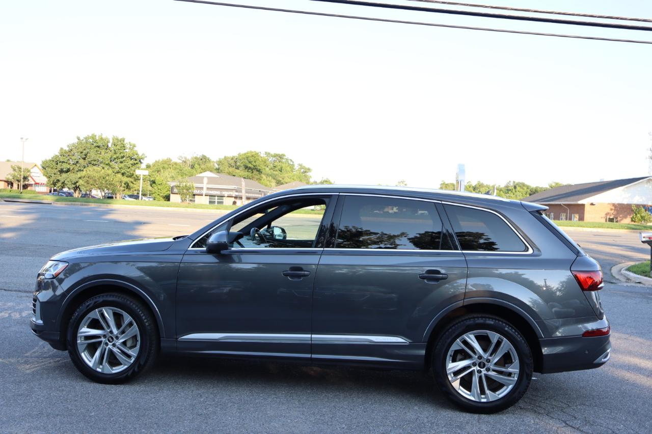 Audi Q7  2021