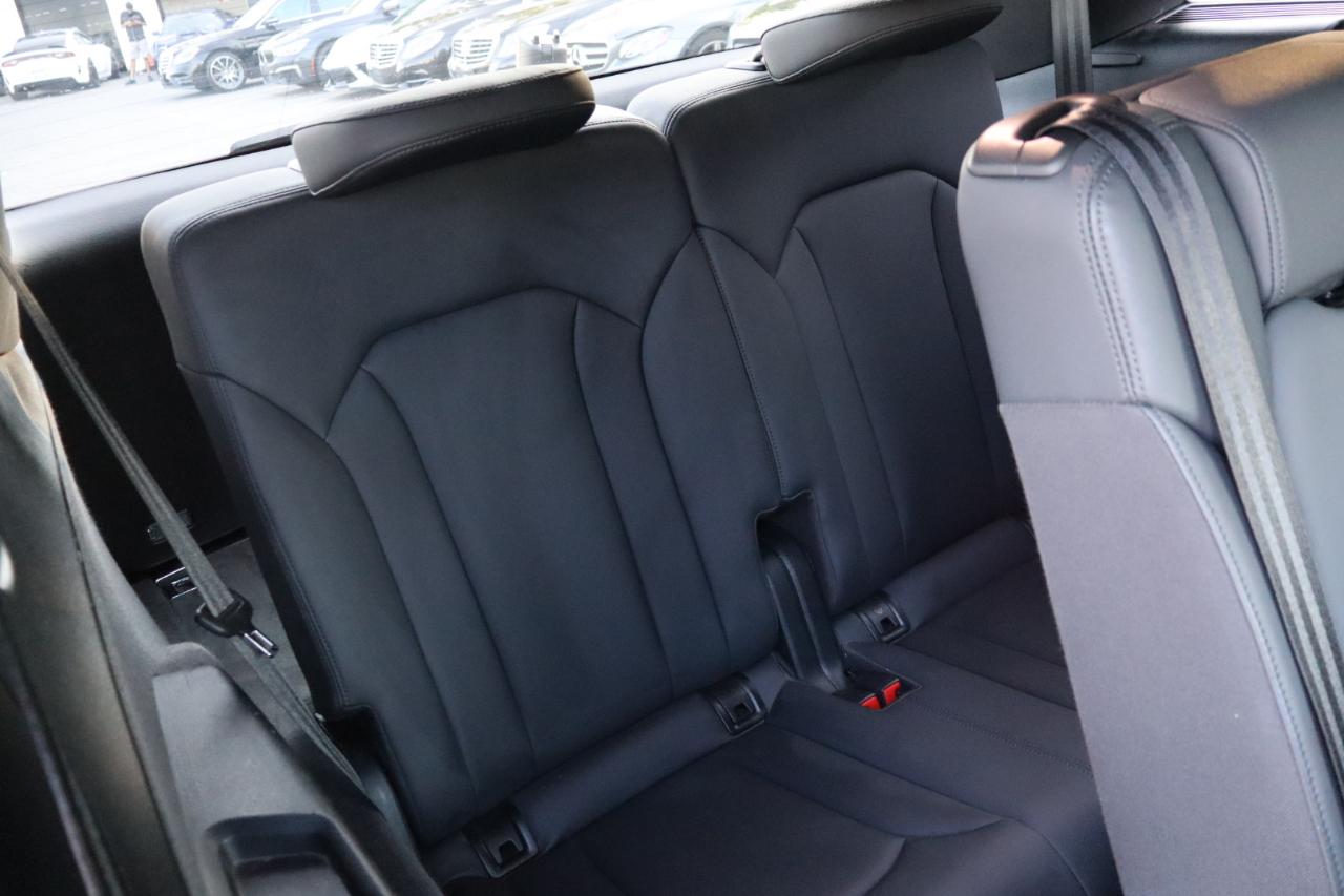 Audi Q7  2021