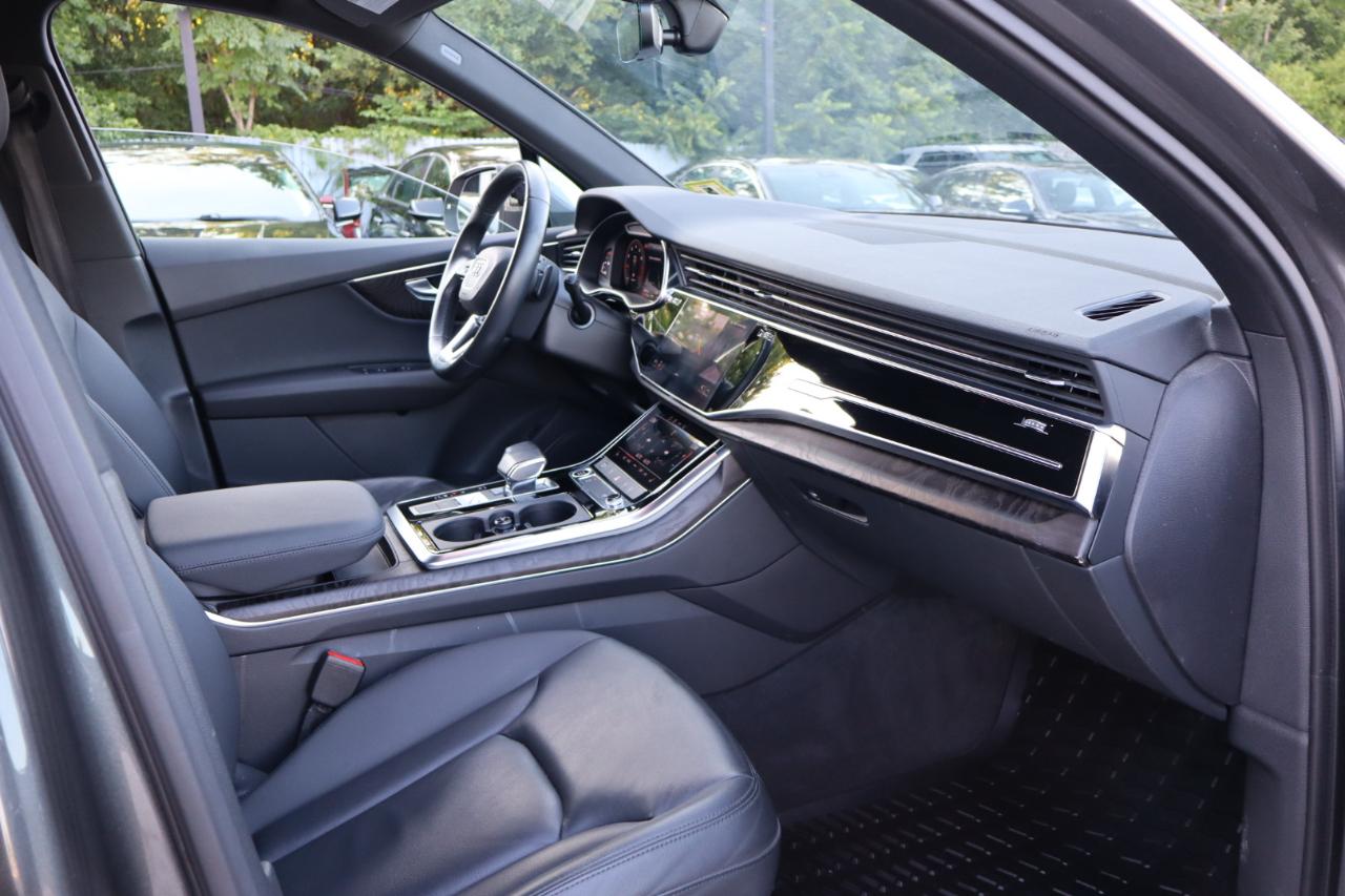 Audi Q7  2021