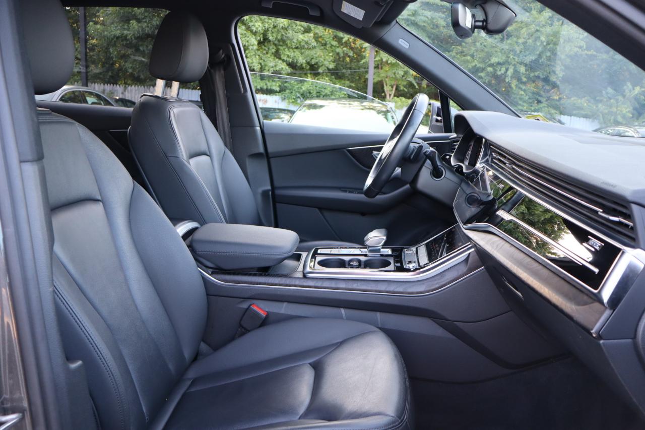 Audi Q7  2021