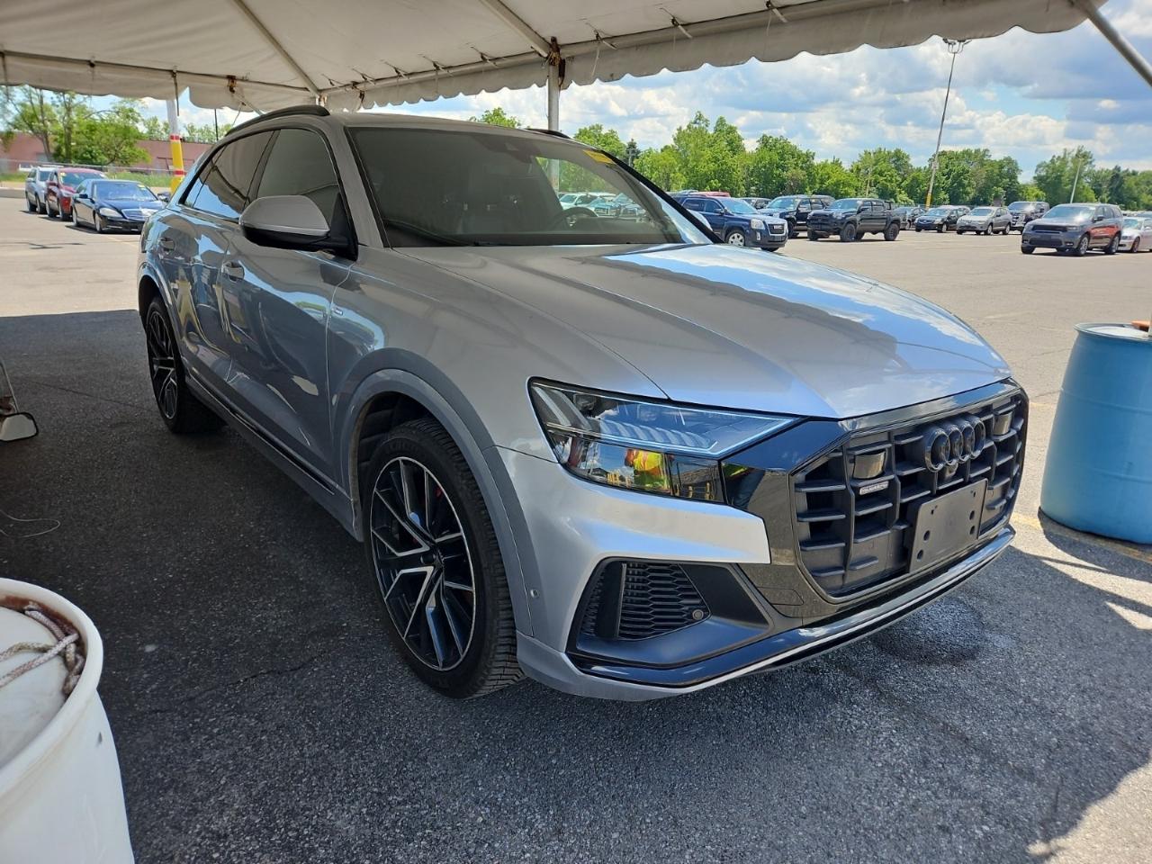 Audi Q8  2021