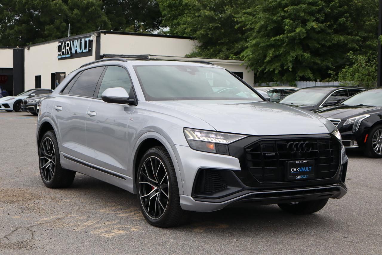 Audi Q8  2021