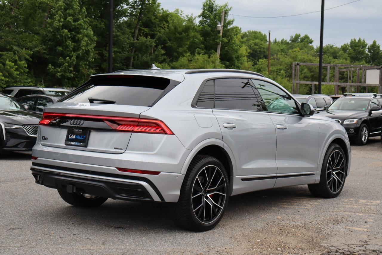 Audi Q8  2021