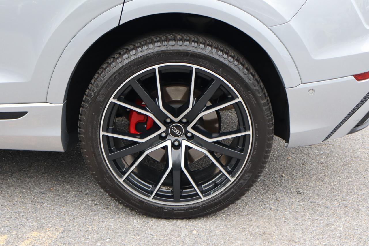 Audi Q8  2021