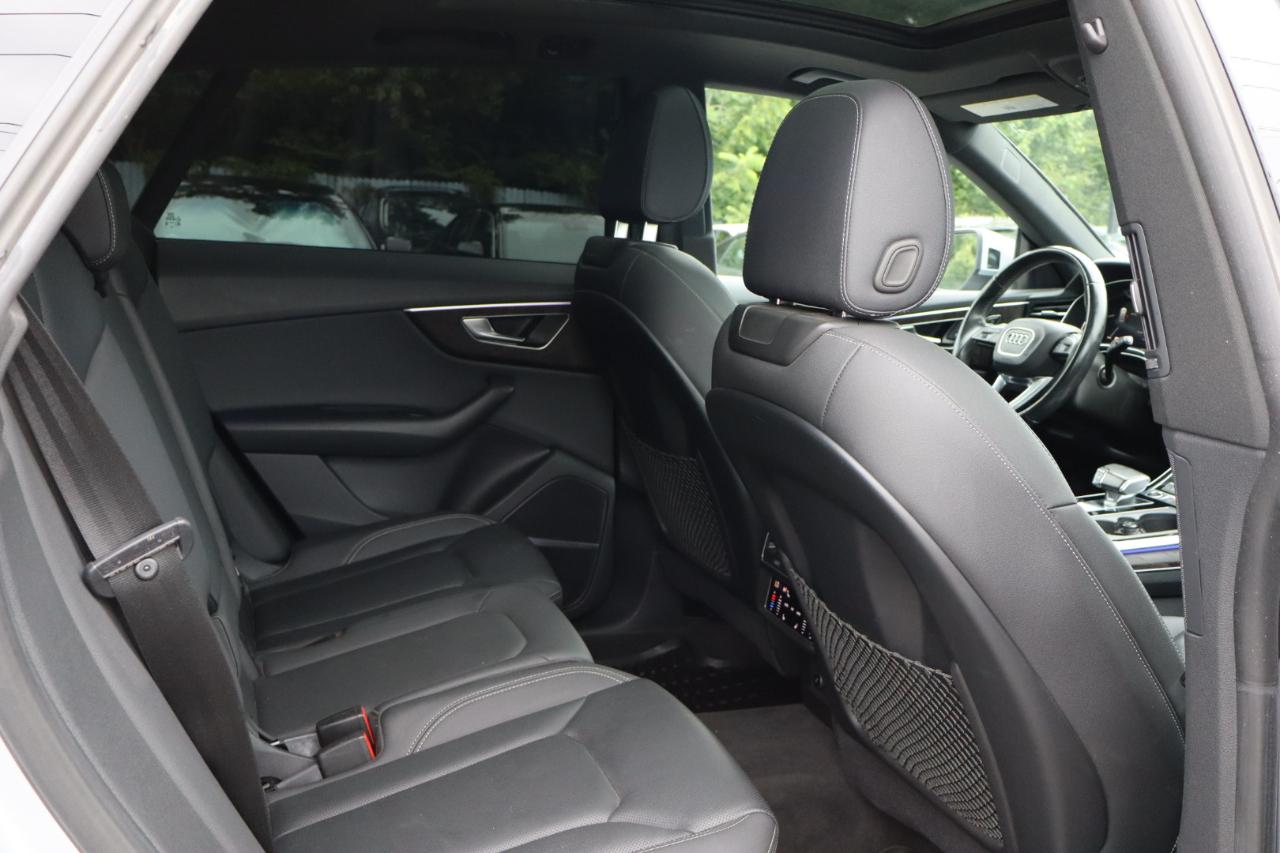 Audi Q8  2021