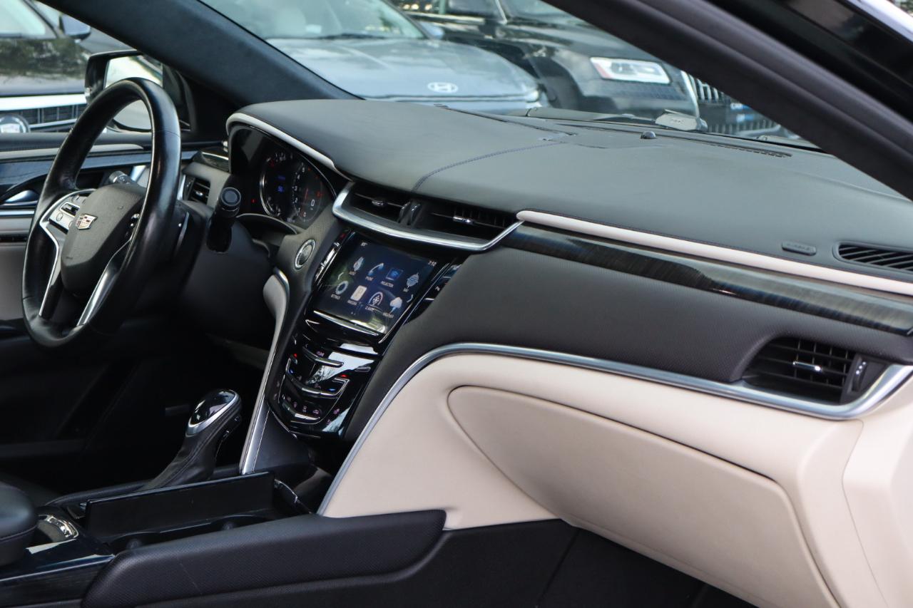 Cadillac XTS  2016