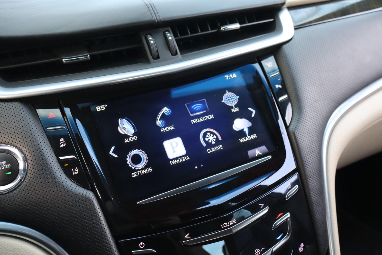 Cadillac XTS  2016