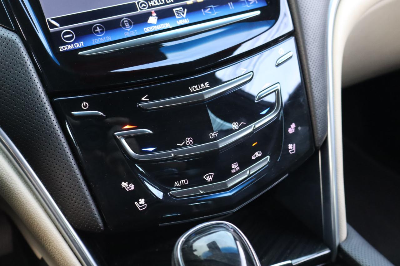Cadillac XTS  2016