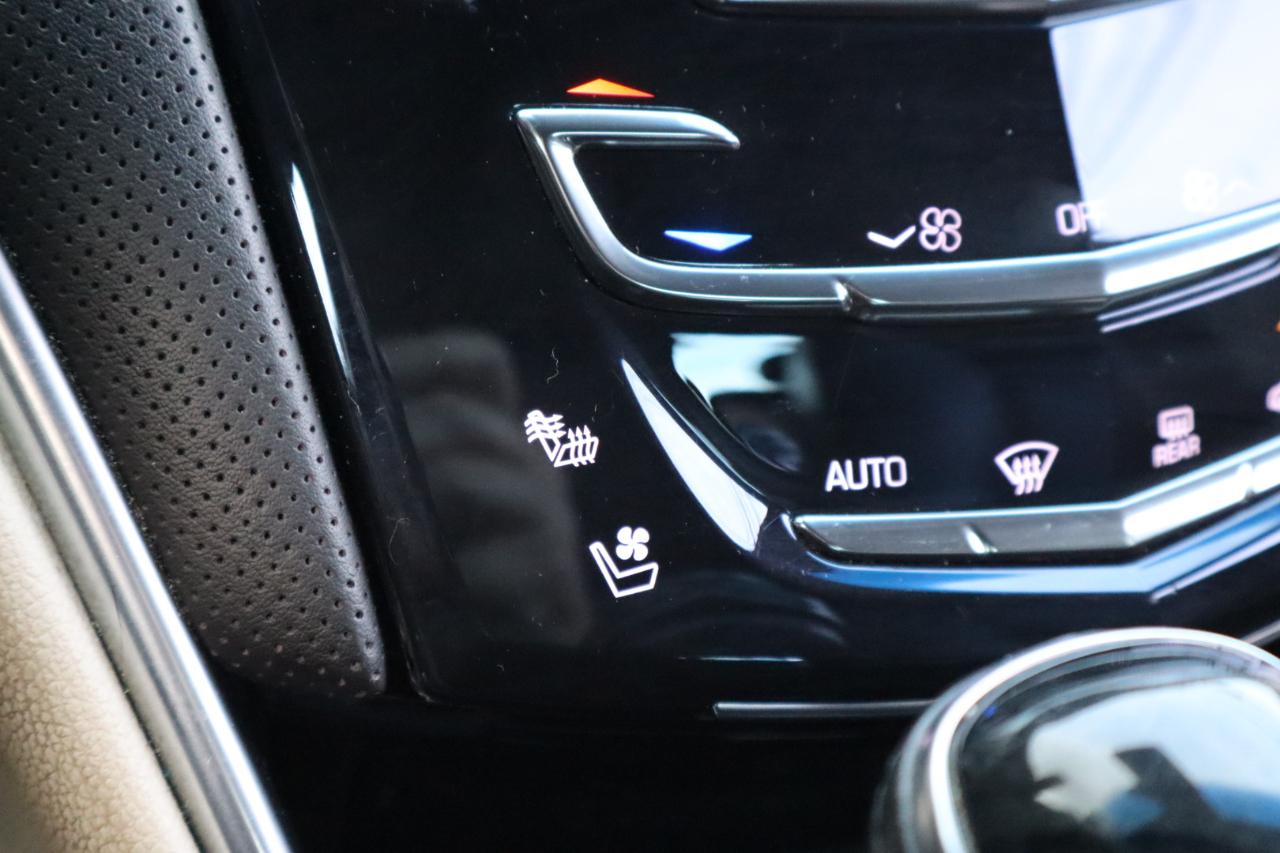 Cadillac XTS  2016
