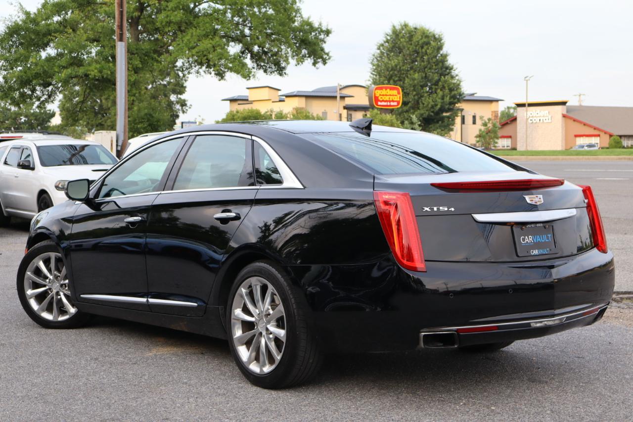 Cadillac XTS  2016