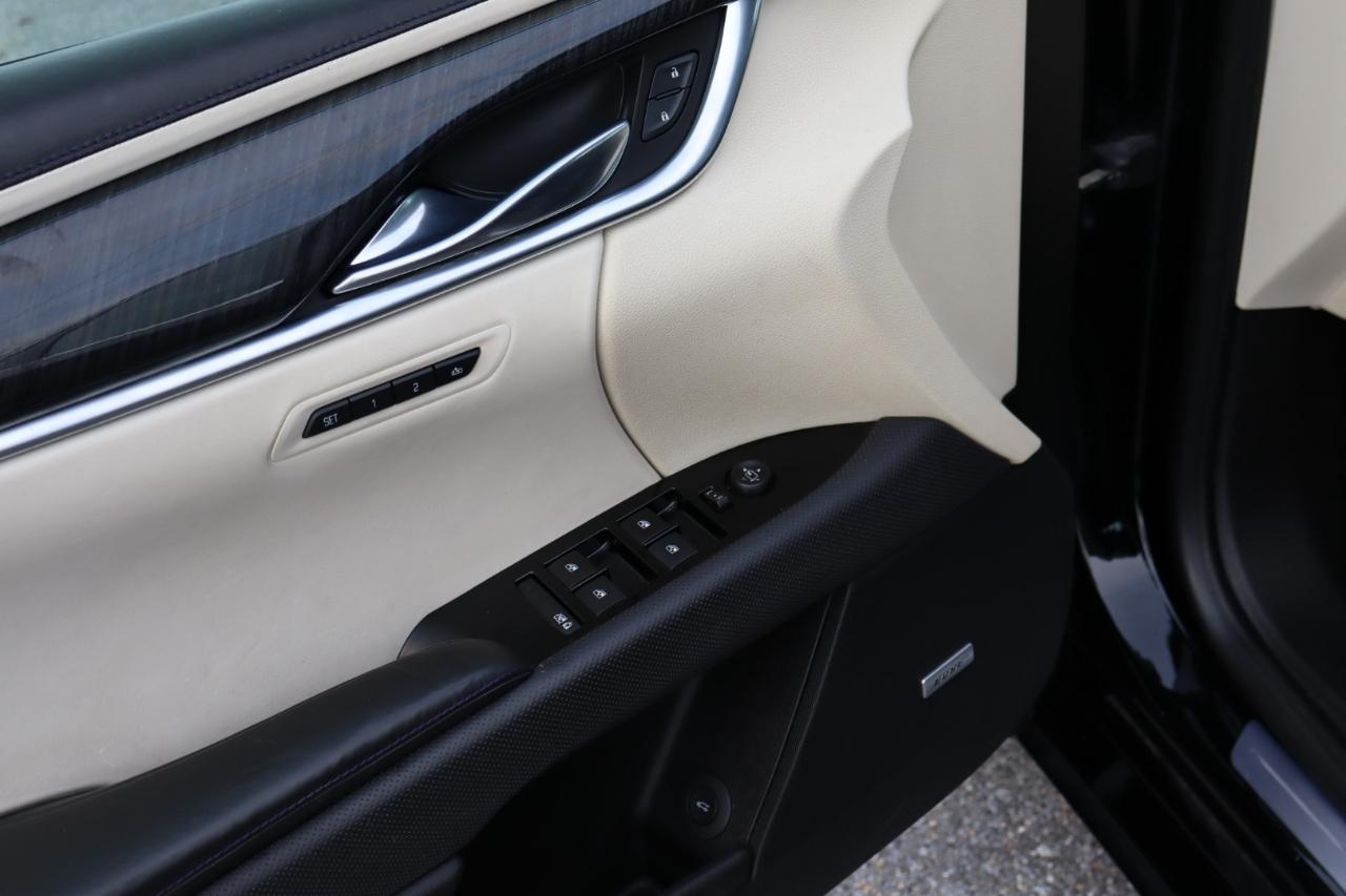 Cadillac XTS  2016